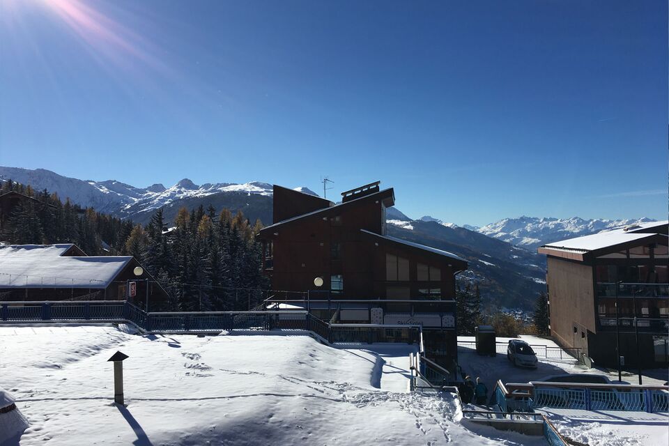 La r�sidence Les Tournavelles aux Arcs 1800 sous le soleil, face aux sommets enneig�s