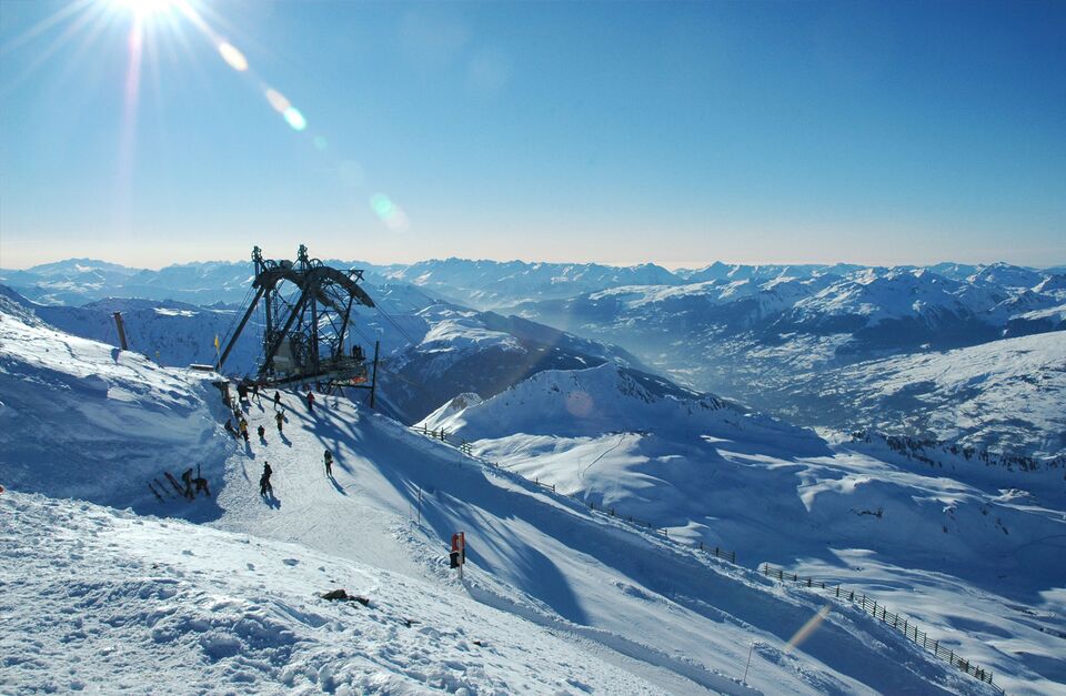 Panorama depuis les pistes du domaine des Arcs