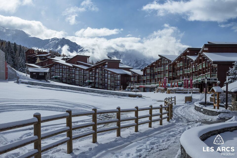 Les Arcs 1800 enneig�s, village des Villards