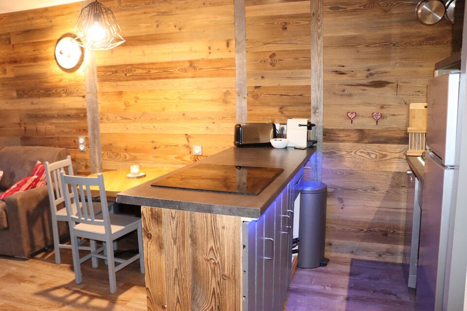 Coin repas et cuisine �quip�e